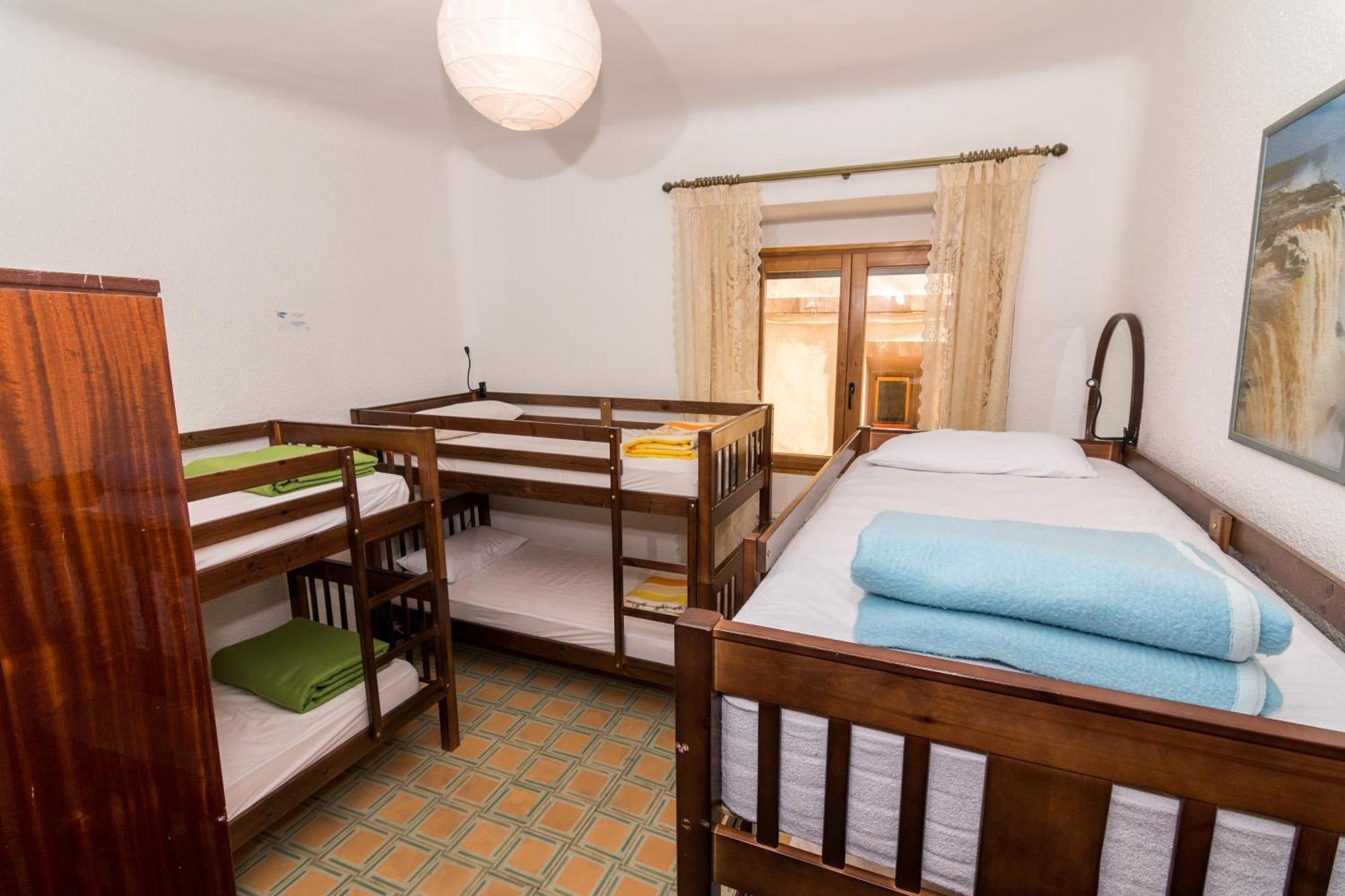 Albergue Casa De L'Aigua Beceite Bagian luar foto